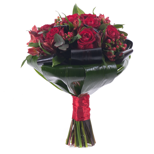 Lady červené ruže a hypericum