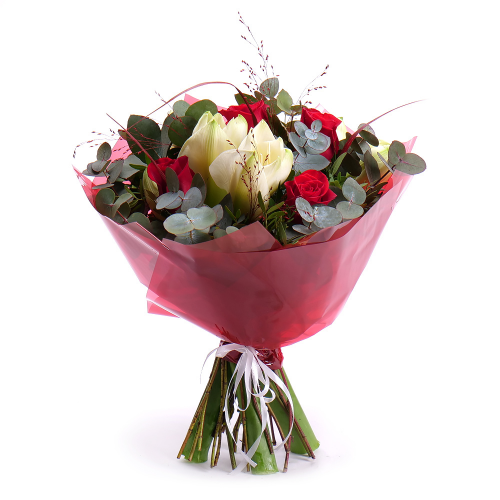 Sweet biele amarylisy a červené ruže