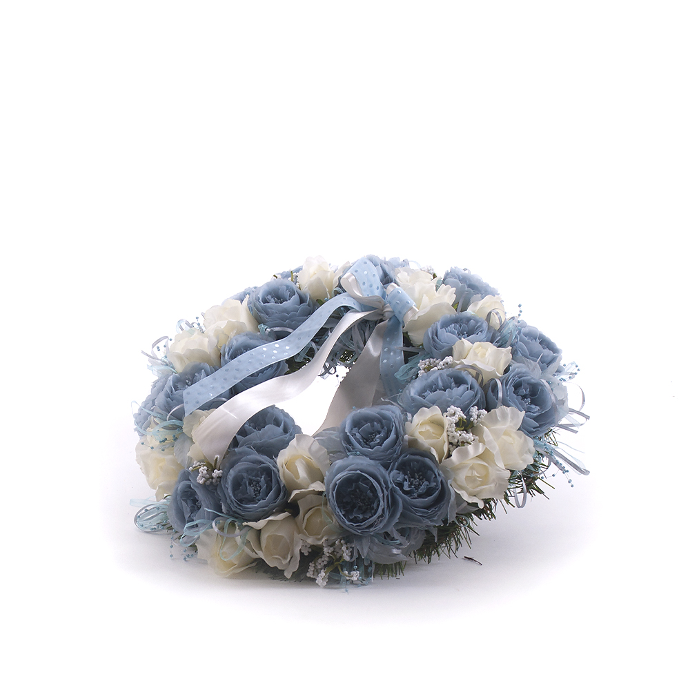 Irigo smútočný čačinový veniec biele a modré kvety
